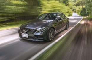 Mercedes-Benz C300e AMG Sport