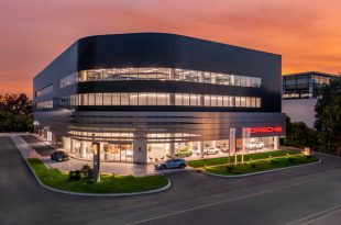 Porsche Centre Saigon - Destination Porsche