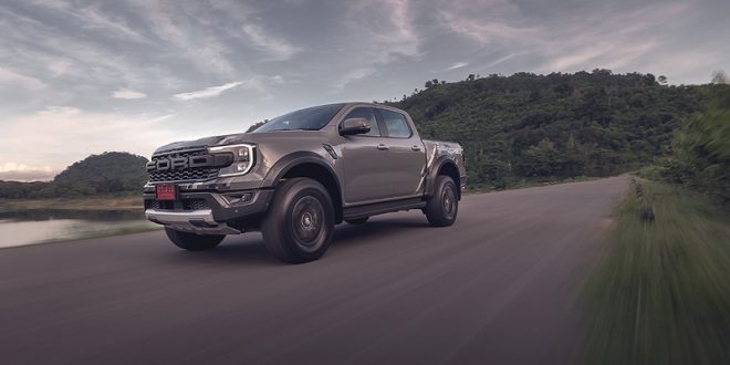 รีวิว ลองขับ FORD RANGER RAPTOR กระบะพันธุ์แกร่ง ราคา 1,869,000 บาท