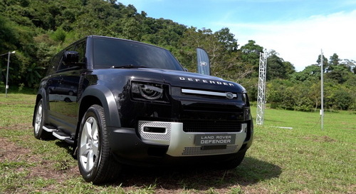 NEW LAND ROVER DEFENDER 130 HSE 3.0 DIESEL