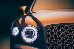 Bentley Flying Spur Mulliner Hybrid