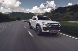 Isuzu D-Max V-Cross 4x4 3.0 Ddi M 4-door A:T 2024