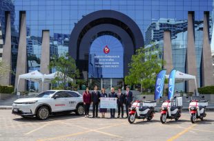 Honda EVs Supporting for Charity to Thai Red Cross Society