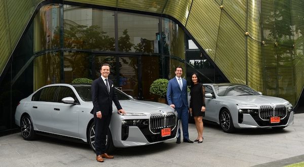 BMW Group Thailand and Park Hyatt Bangkok redefine luxury travel with BMW i7